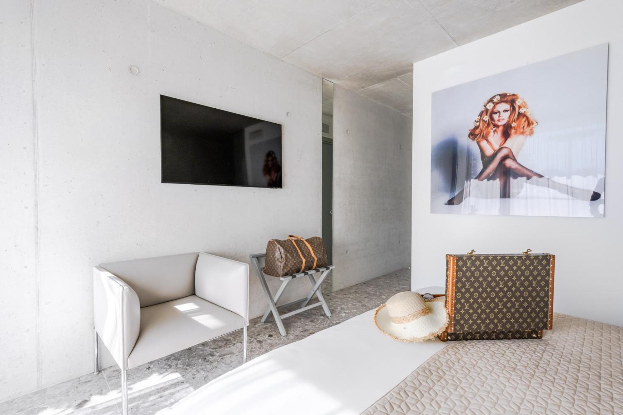 Le Pavillon M, Chambres D'Hotes De Luxe Avec Piscine & Spa Grignan Exteriér fotografie